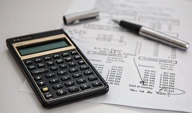 Calculadora y análisis financiero corporativo